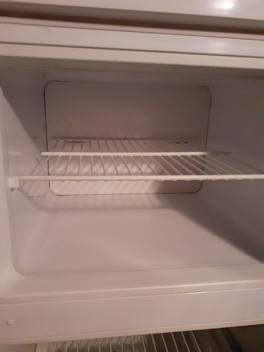 Frigider si congelator Arctic