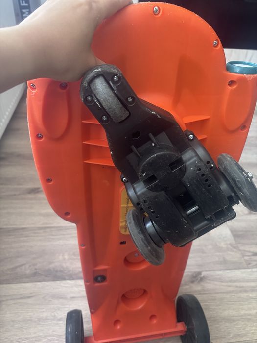 Scuter electric pentru copii
