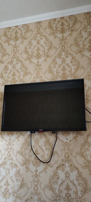 Продам телевизор LG  32