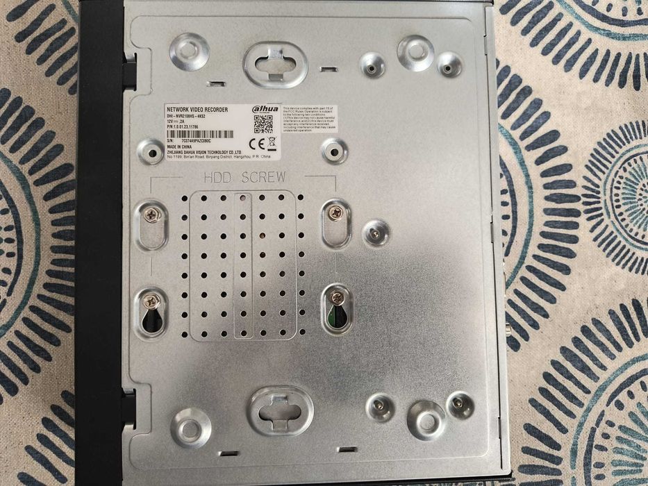 Sistem complet de supraveghere video 4MP – Dahua + Hikvision | NVR + HDD 2TB + 6 camere