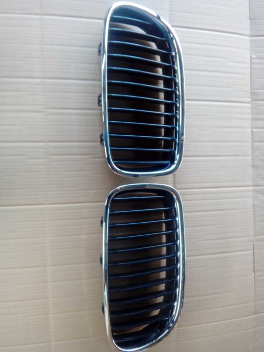 Продам радиаторную решетку BMW 5-серии f10 f11