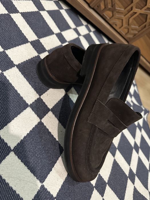 Продам замшевые лоферы