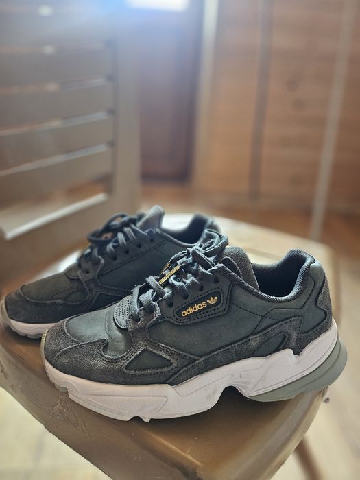 Маратонки ADIDAS