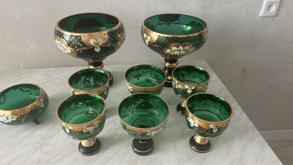 Богема ыдыстары..