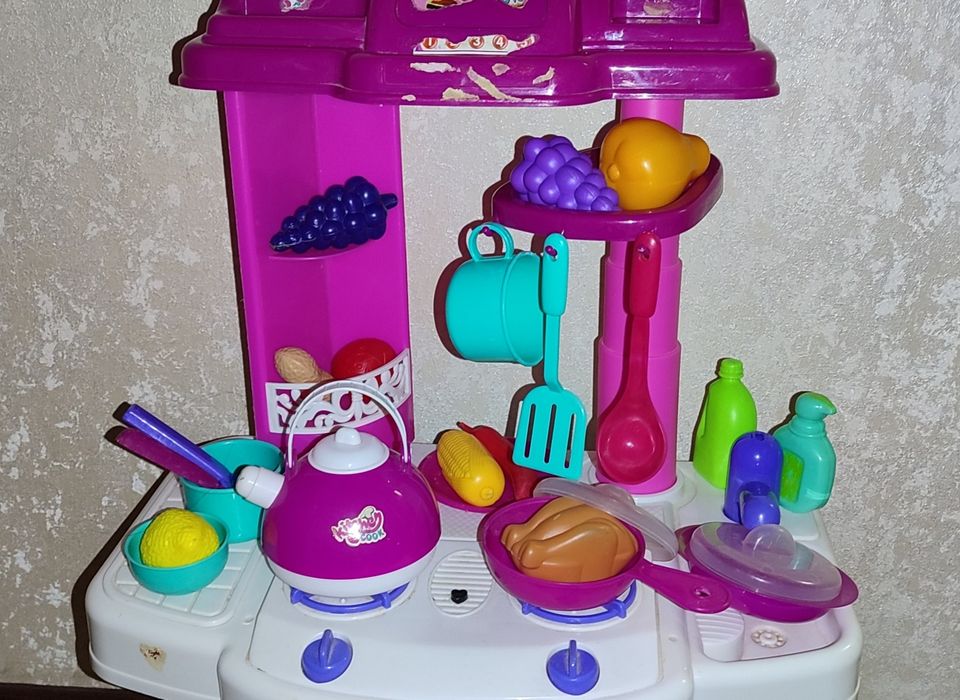 Детская кухня для девочки.