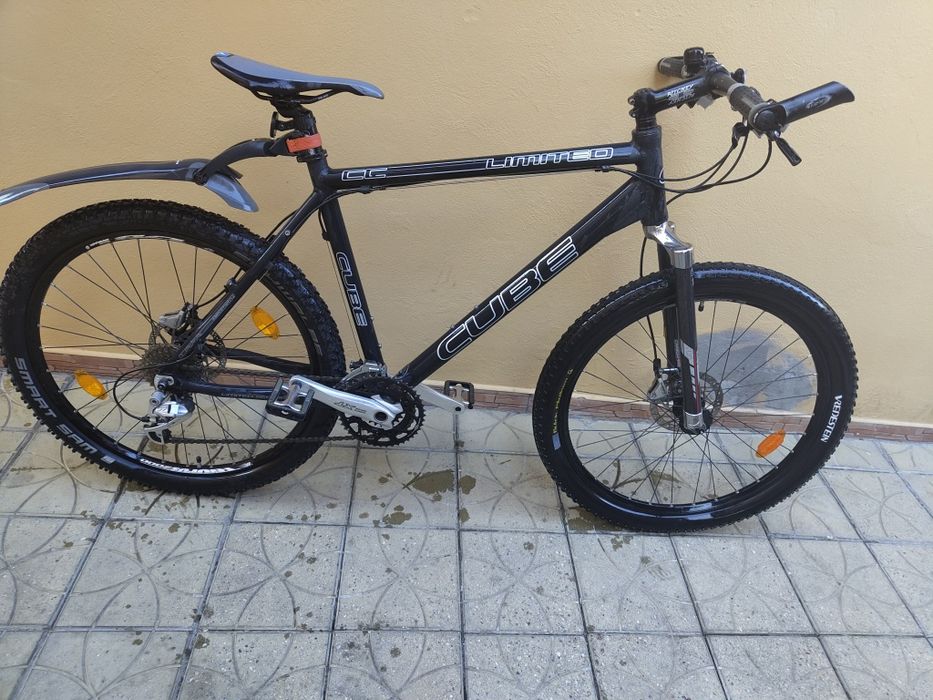 Mountain bike Cube