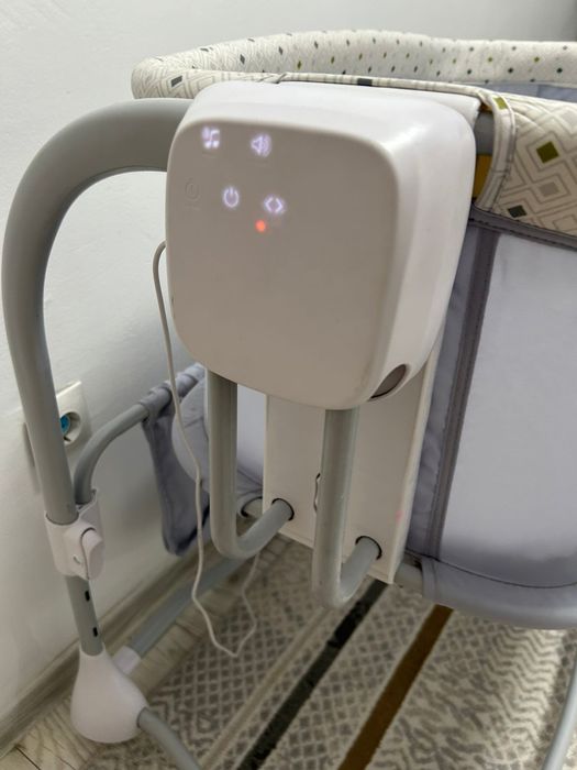 Продам манеж недорого