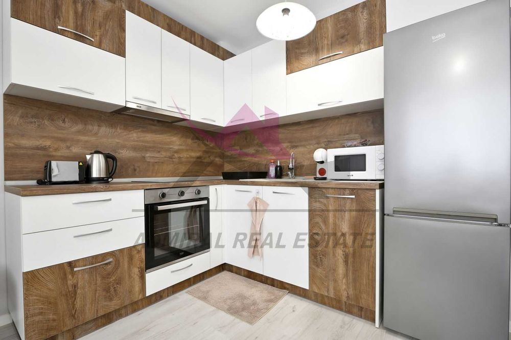 Дава се под наем Тристаен апартамент в Варна, Колхозен пазар - 81 кв.м за 800 € - Снимка #1