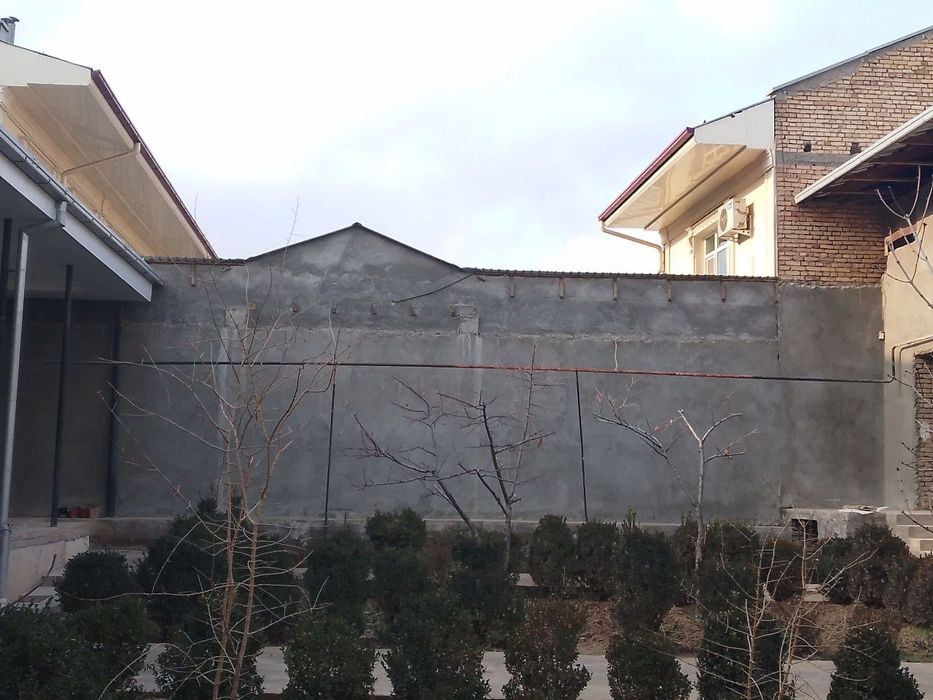 Uyning bir qismi sotiladi