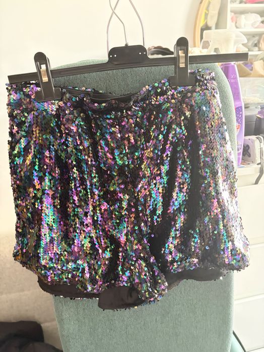 Pantaloni scurți paiete S