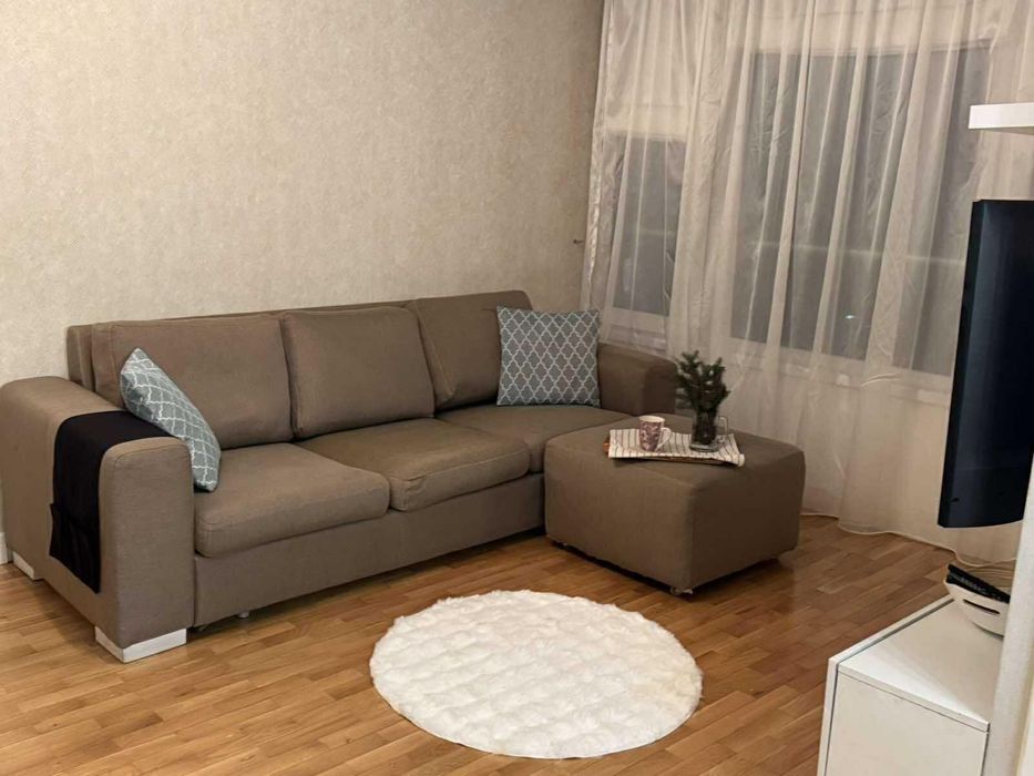 Дава се под наем Тристаен апартамент в Варна, Левски - 74 кв.м за 388.62 € - Снимка #3