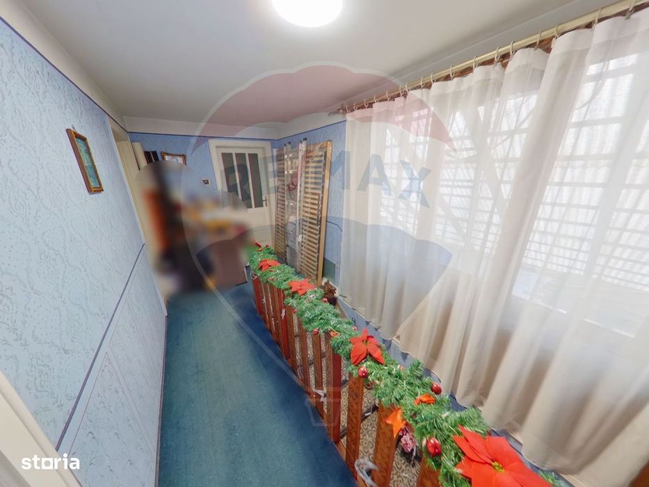 Casă cu 6 camere, DE VÂNZARE, str. Eroilor