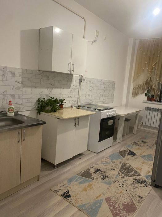 2комнаталы квартира ұзақ уақытқа арендаға беріледі