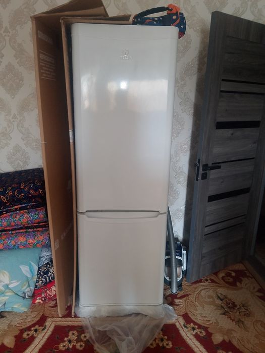 Холодильник Индезит