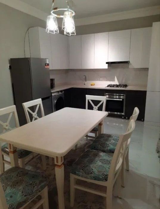 Яккасарайский р-он квартира Евроремонтом комнат:2 этаж:2 площадь:67м²