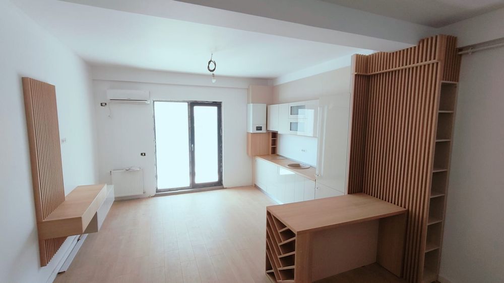 Vand apartament cu vedere la mare