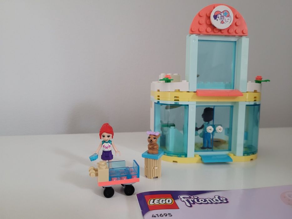 LEGO Friends - Clinica animalutelor 41695, 111 piese