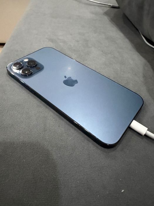iPhone 12 Pro Max б/у