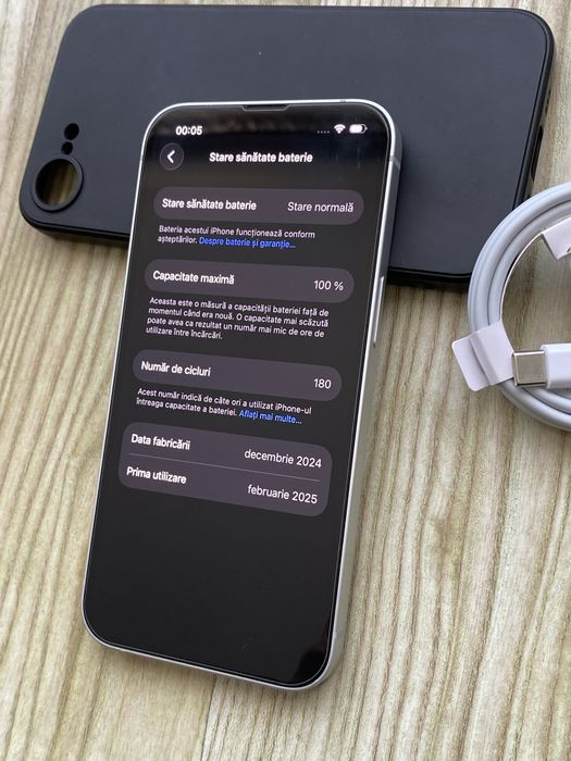 iPhone 16 E , ca NOU , 100% Viata Bateriei