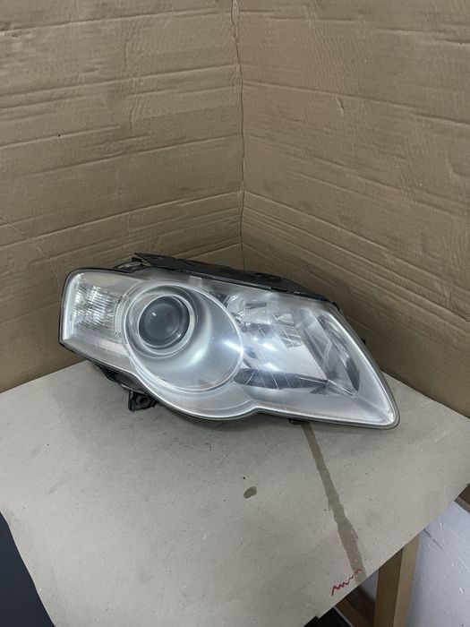 Far dreapta Vw Passat B6 cod 3C0941006AD Europa an 2004-2010