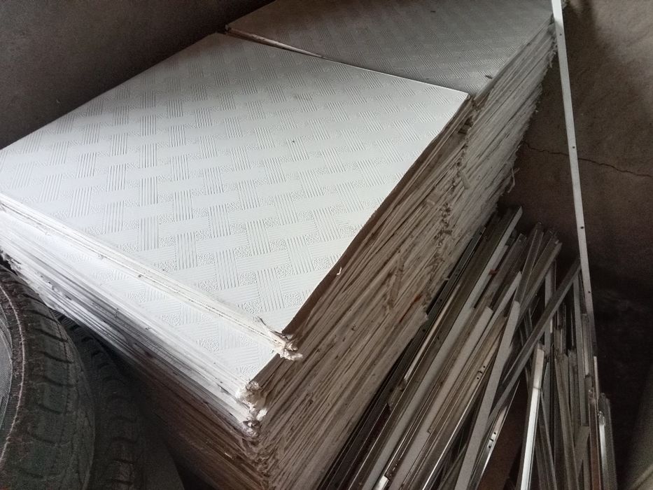 Плитка потолочный