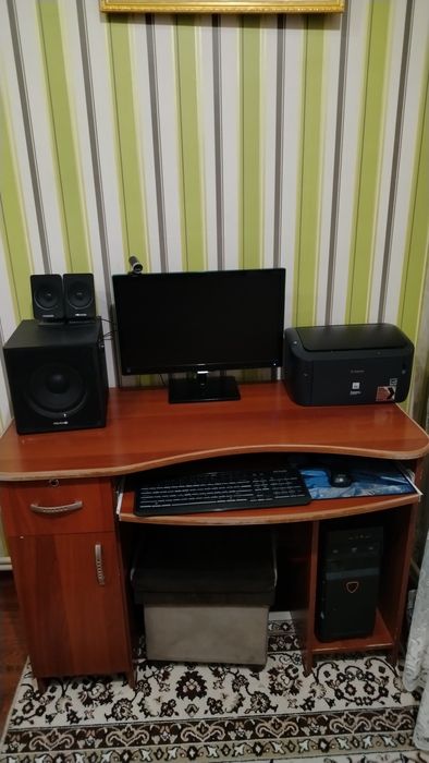 Компютерный стол