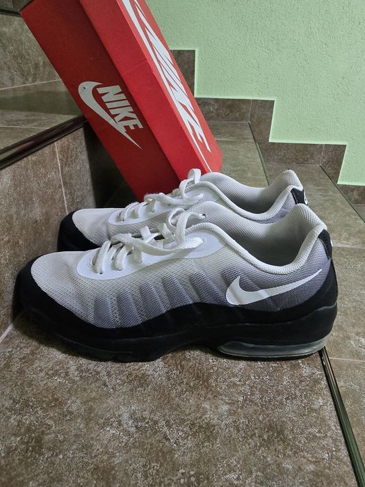 Nike Air Max Invigor Print- White
