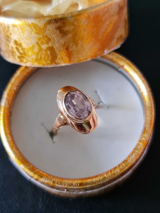Золотое советское кольцо 583 пробы с гранатитом