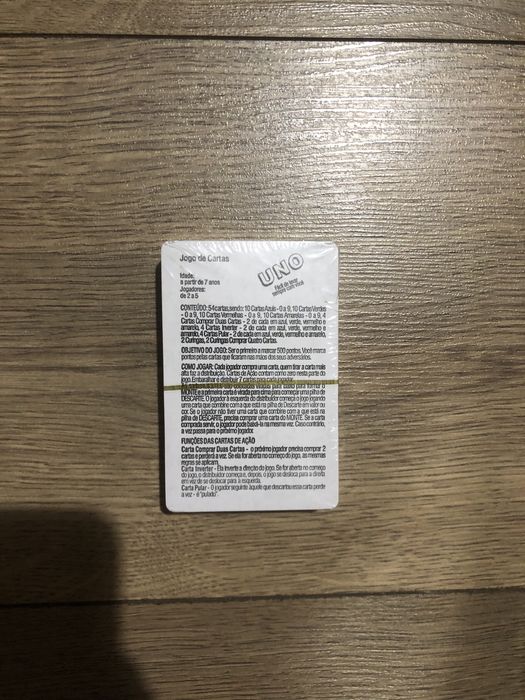 Продам ностольные карты под названием Uno