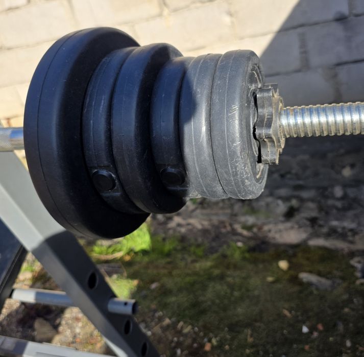 Greutăți  cu  banca fitness