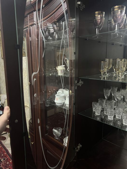 Сервант классический