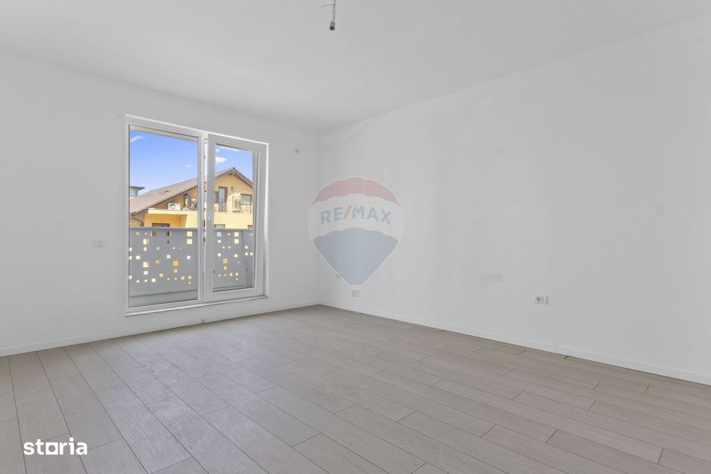 Apartament cu 3 camere de vânzare și parcare, bloc nou, zona Giroc