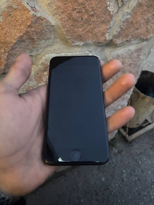 Iphone 7, 32гб, 72% батарея