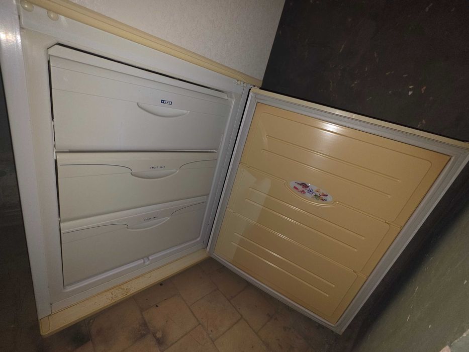 Продаётся холодильник Атлант