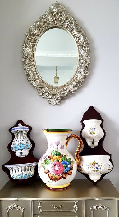 Vas vechi din ceramică italiană glazurata