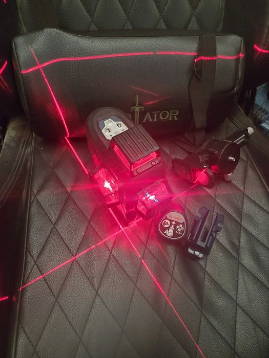 Bosch GLL 3-80 C Bosch GSC 2.8