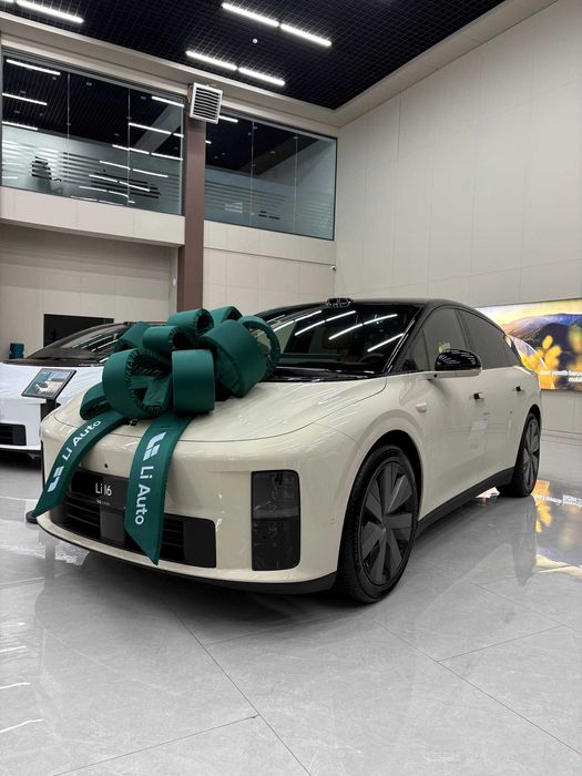 i6 Lixiang Электромобиль гарантия 2 года + мастер аккаунт