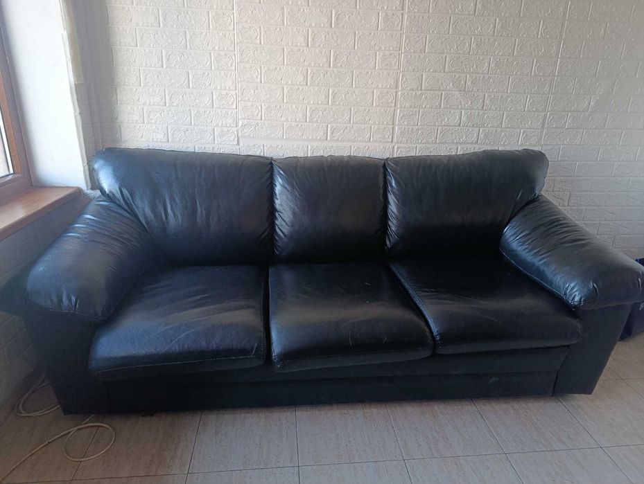 удобен кожен диван