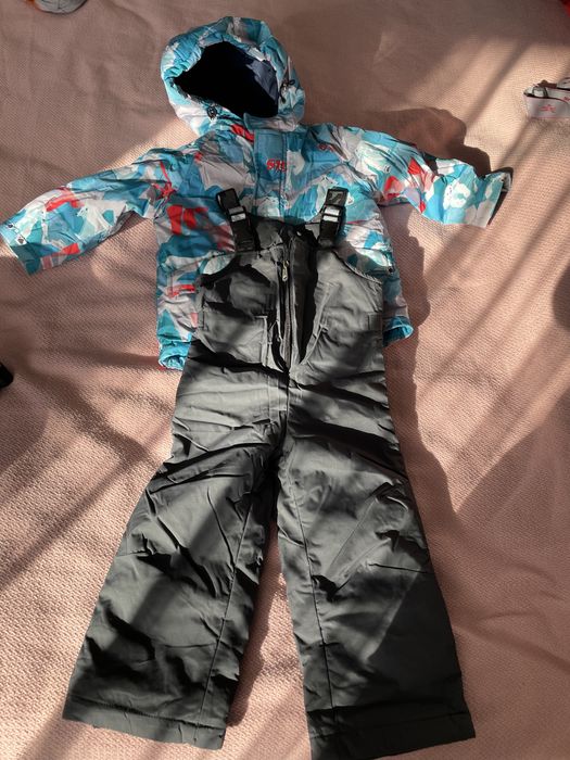 Продам детский зимний костюм (рост 92)