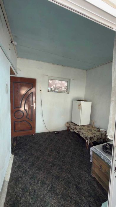 Продается 5 комнатный дом ,4 сотки земли в рабочем городке 36000$