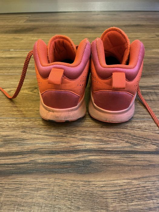 Adidas baschet cloudfoam 36,5