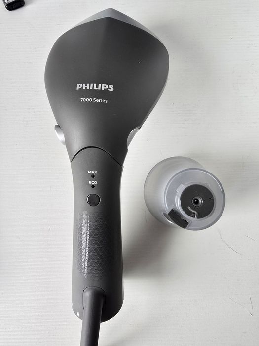 Apqrqt de călcat vertical Philips 7000