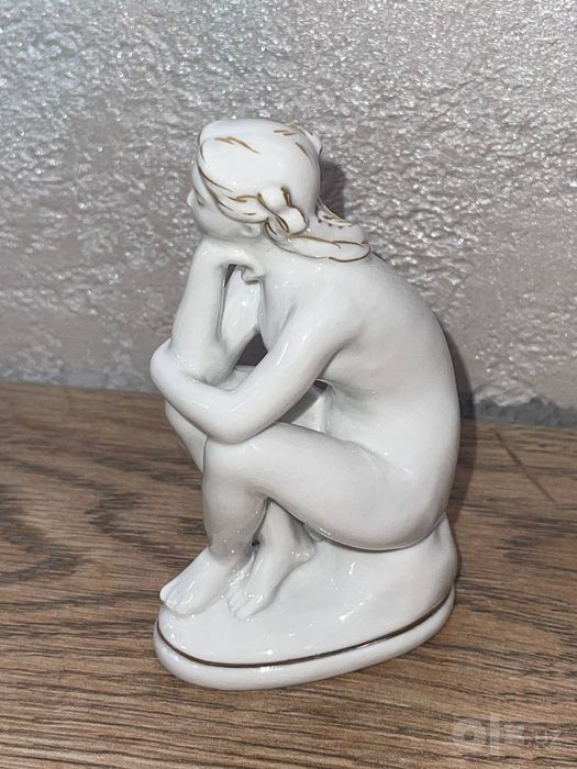 Статуэтка ЛФЗ «На пляже» («Купальщица»), СССР