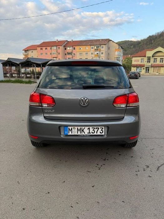 Volkswagen golf  1.4  MPI