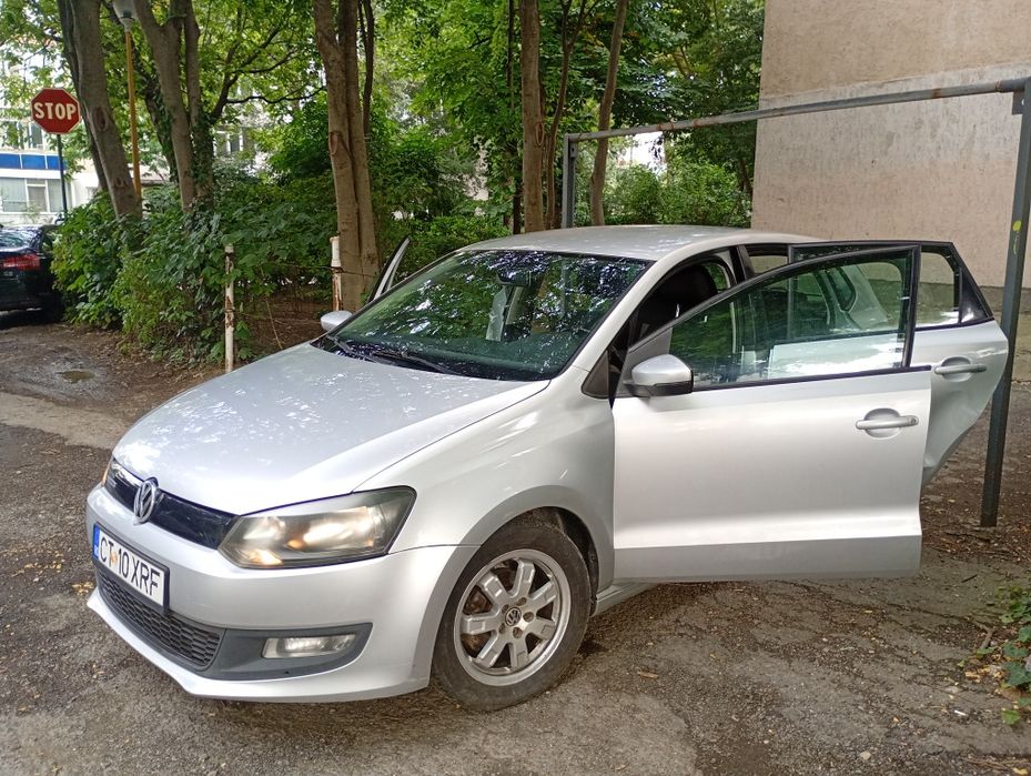 VOLKSWAGEN Polo 2011 — imagine 2