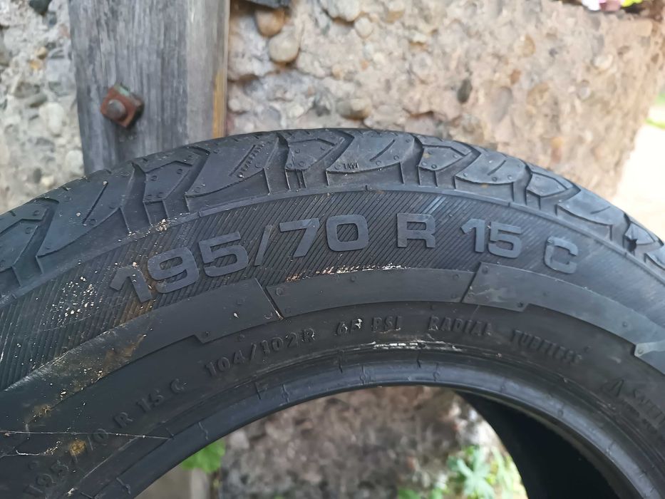 Гума 195/70 15c Uniroyal