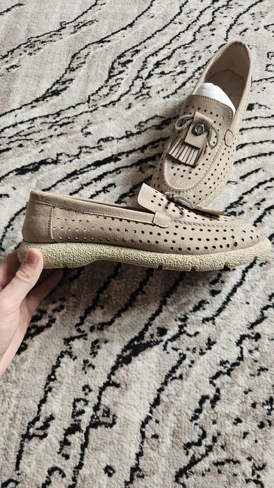 Hayal-qizlar ayaq kiyimi, makasi kiyilmegen, tanketka paydalanilgan