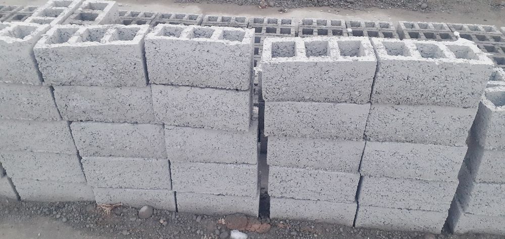 Eng arzon bizarda shlaka blok razmer 36.×16.