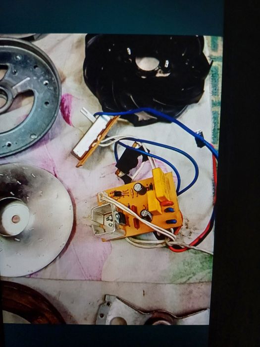 Продам запчасти для пылесосов.