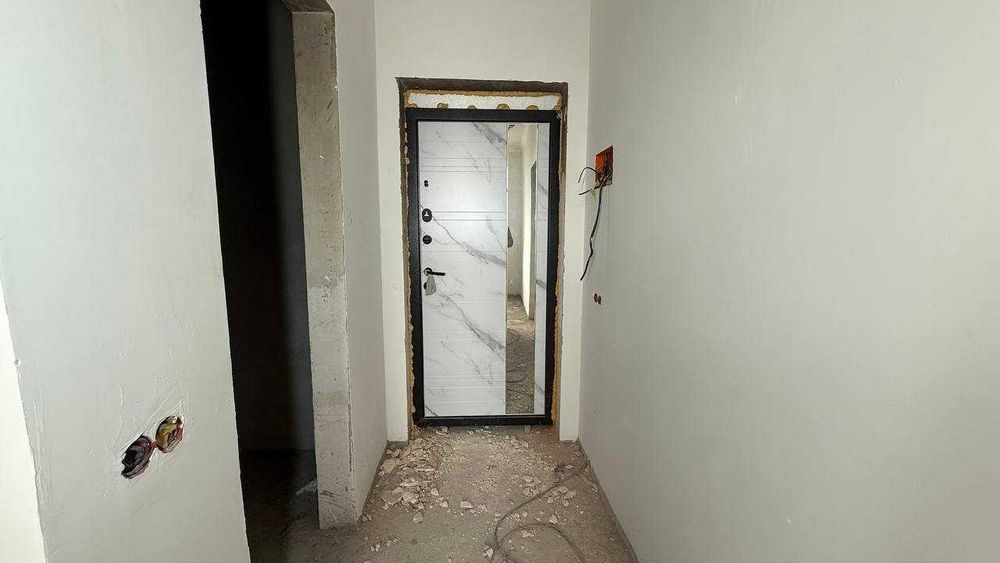 Медиапарк Шахар хокимяти 2 қаватда 1 хонали квартира сотилади.ID: 1601